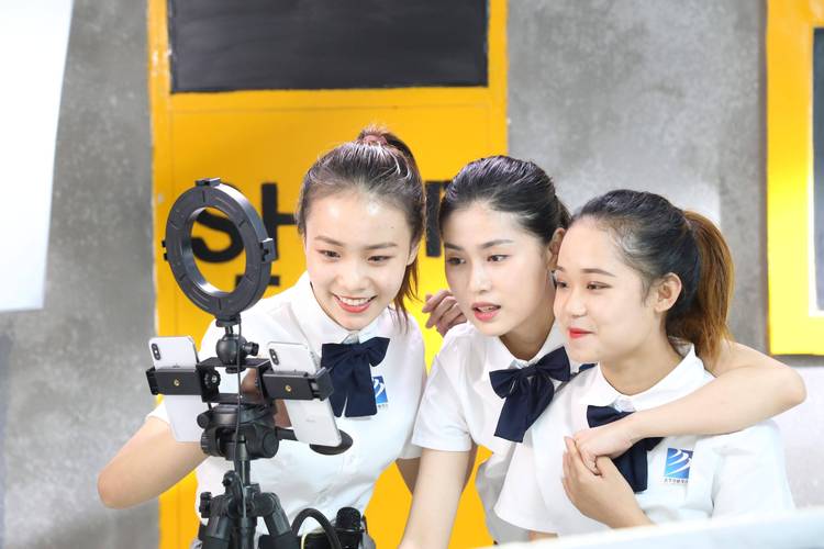 网络直播运营需要学什么_网络直播运营专业_直播运营网络专业怎么样