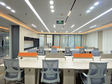 精装修 带家具 地标建筑 繁华商圈 特价房源高区银河SOHO
