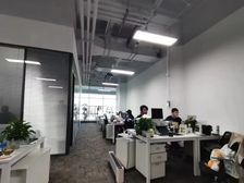 东二环北京站 信通大厦 259平精装遗留带家具出租