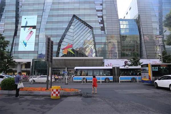 西城区附近独栋办公室租售_西城区附近办公室工位出租_北京西城办公用房招租哪里好